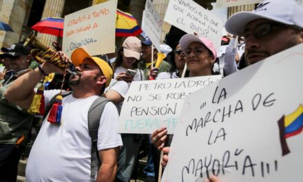 Señor presidente, el país le está hablando